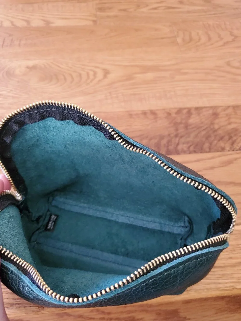 BNNU Portland Leather Forrest Belladonna Makeup Bag
